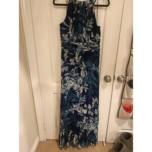 LAUREN by Ralph Lauren Blue Floral Pleated Long Dress Size 6